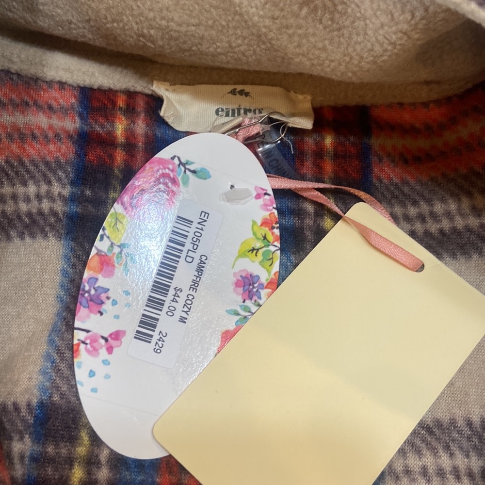 Quarter button pullover - Picture 2 of 6